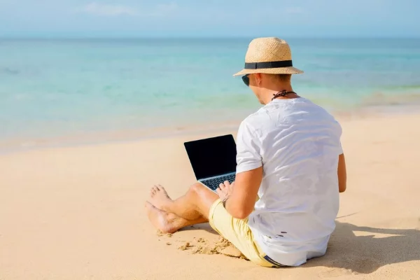 beach laptop